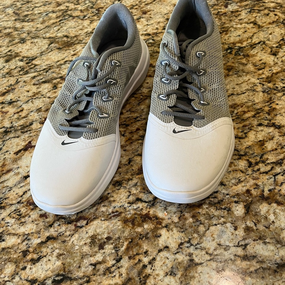 Nike Lunarlon golf shoes. Size 7.